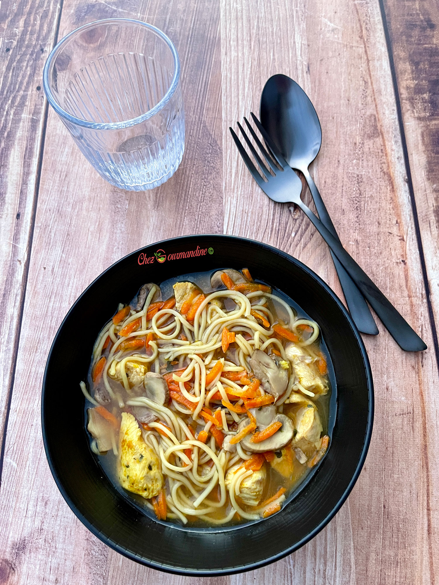 Bouillon Thaï Au Poulet - Chezgourmandine